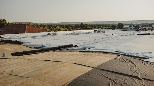 4 Tips on Commercial Roof Installation